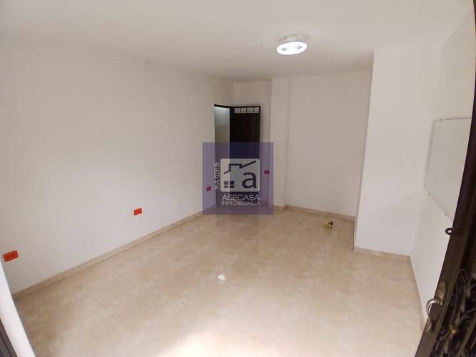 Local en arriendo en Casco Antiguo - Floridablanca, Floridablanca, 15 m² · foto 2 de 4