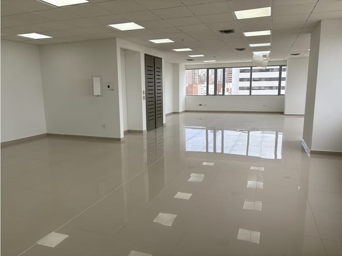 Oficina en venta en Villa Country, Barranquilla, 191 m² · foto 2 de 6
