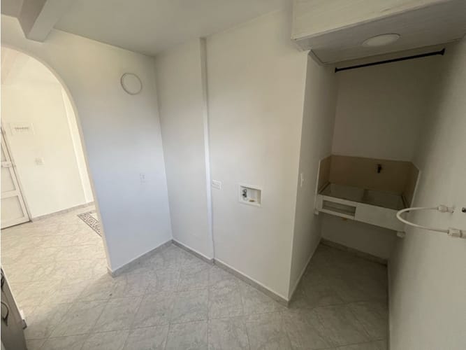 Apartamento de 3 alcobas en arriendo en Viviendas Del Sur, Medellín, 55 m² · foto 2 de 10