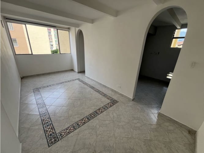 Apartamento de 3 alcobas en arriendo en Viviendas Del Sur, Medellín, 55 m² · foto 3 de 10
