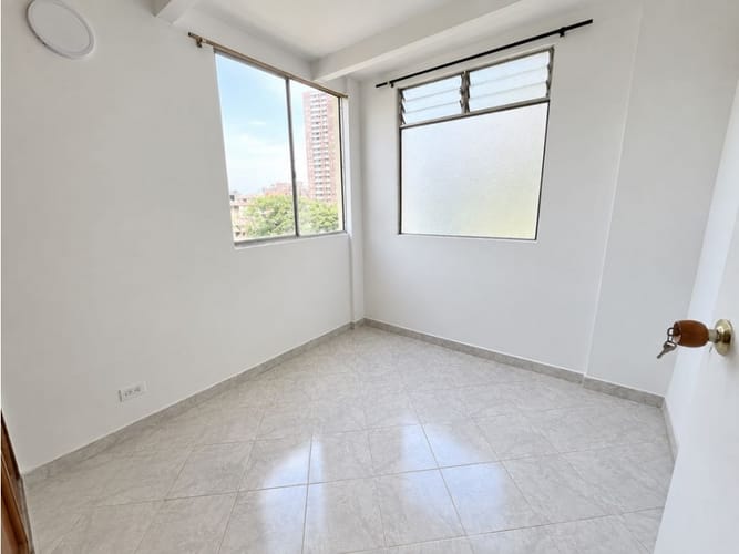 Apartamento de 3 alcobas en arriendo en Viviendas Del Sur, Medellín, 55 m² · foto 8 de 10