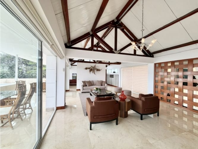 Casa de 4 alcobas en venta en Acopi, Cali, 830 m² · foto 4 de 24