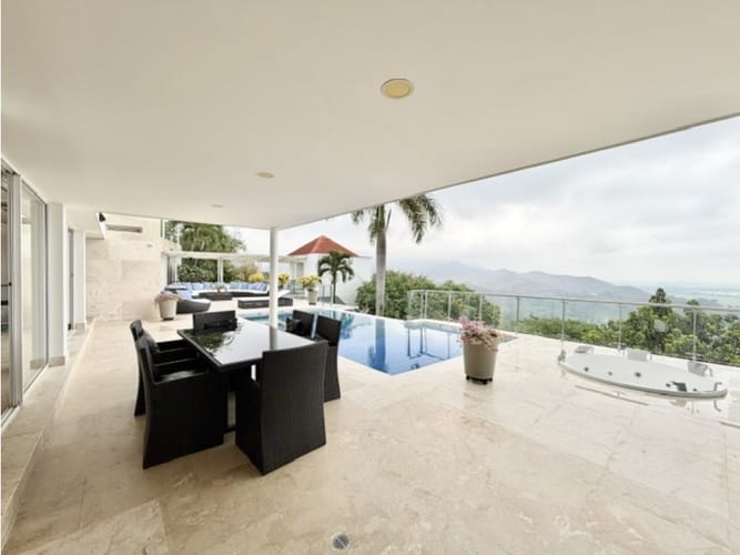 Casa de 4 alcobas en venta en Acopi, Cali, 830 m² · foto 23 de 24