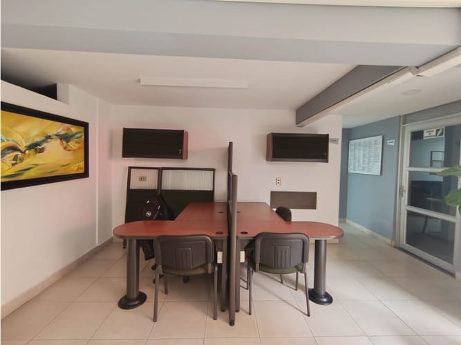 Casa de 8 alcobas en venta en Suramericana, Medellín, 423 m² · foto 10 de 24