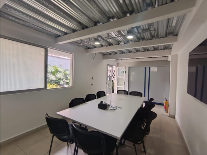Casa de 8 alcobas en venta en Suramericana, Medellín, 423 m² · foto 15 de 24