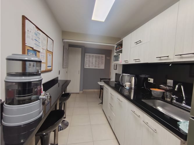 Casa de 8 alcobas en venta en Suramericana, Medellín, 423 m² · foto 21 de 24