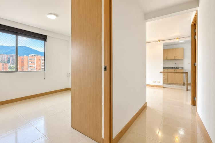 Apartamento en venta en Prados De Sabaneta, Sabaneta · foto 6 de 9