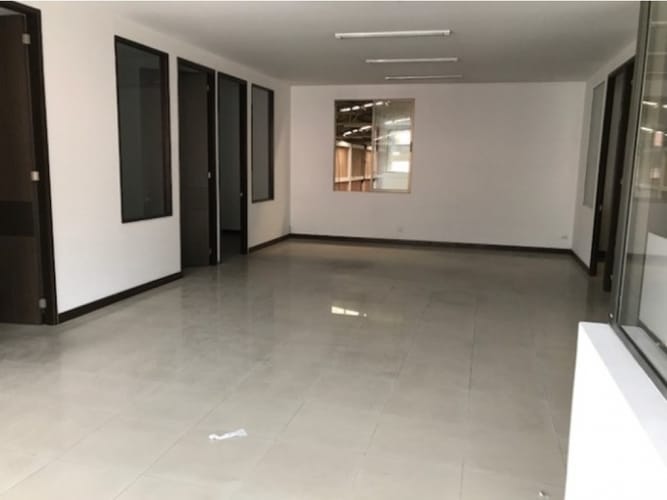 Bodega en venta en La Tablaza, La Estrella, 2222 m² · foto 2 de 7