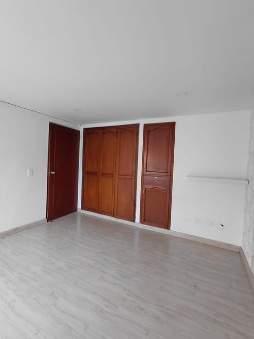 Casa de 5 alcobas en venta en Villa Del Prado, Bogotá, 186 m² · foto 15 de 24