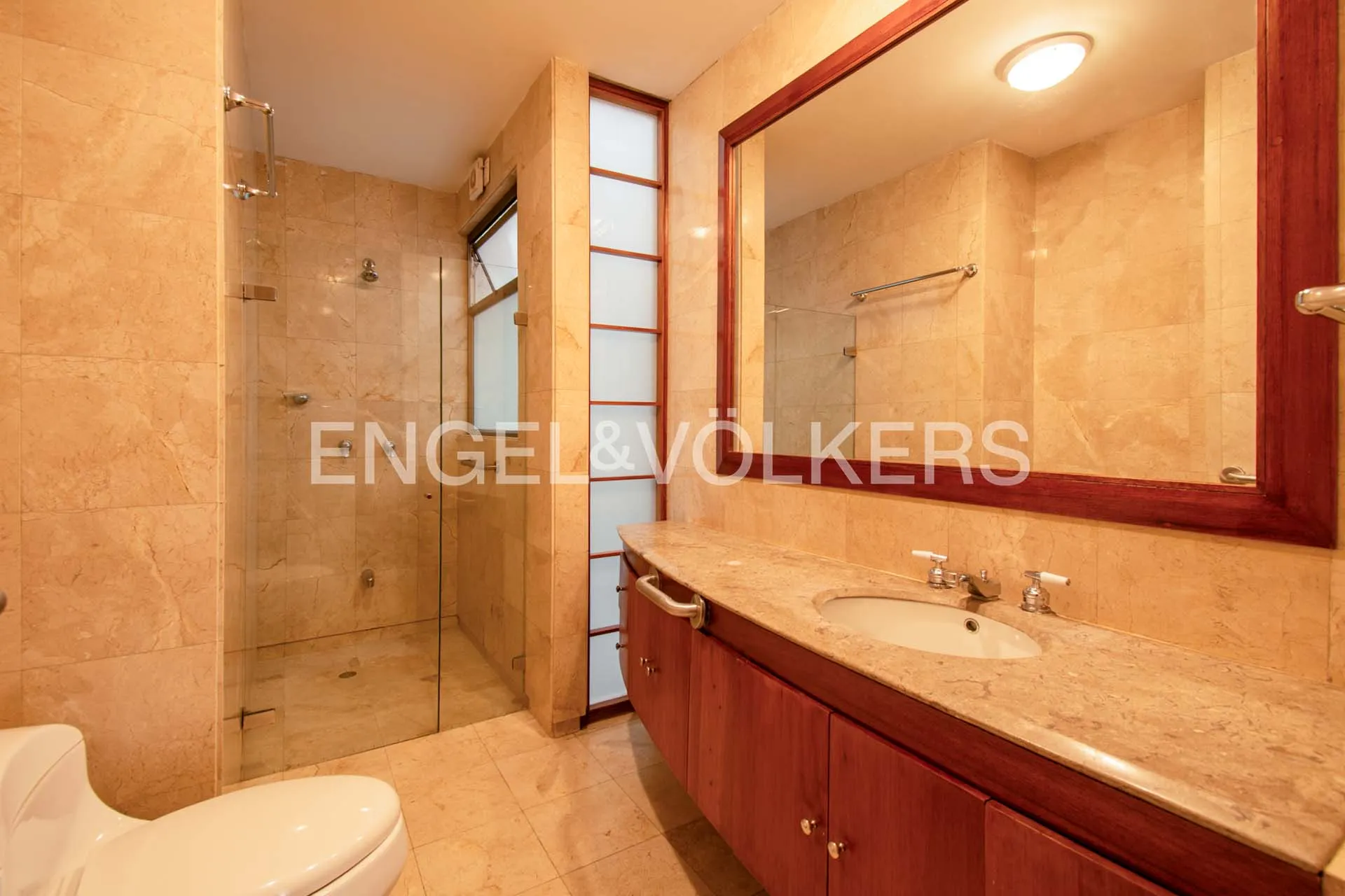 Apartamento en venta en Los Rosales, Bogotá · foto 12 de 19