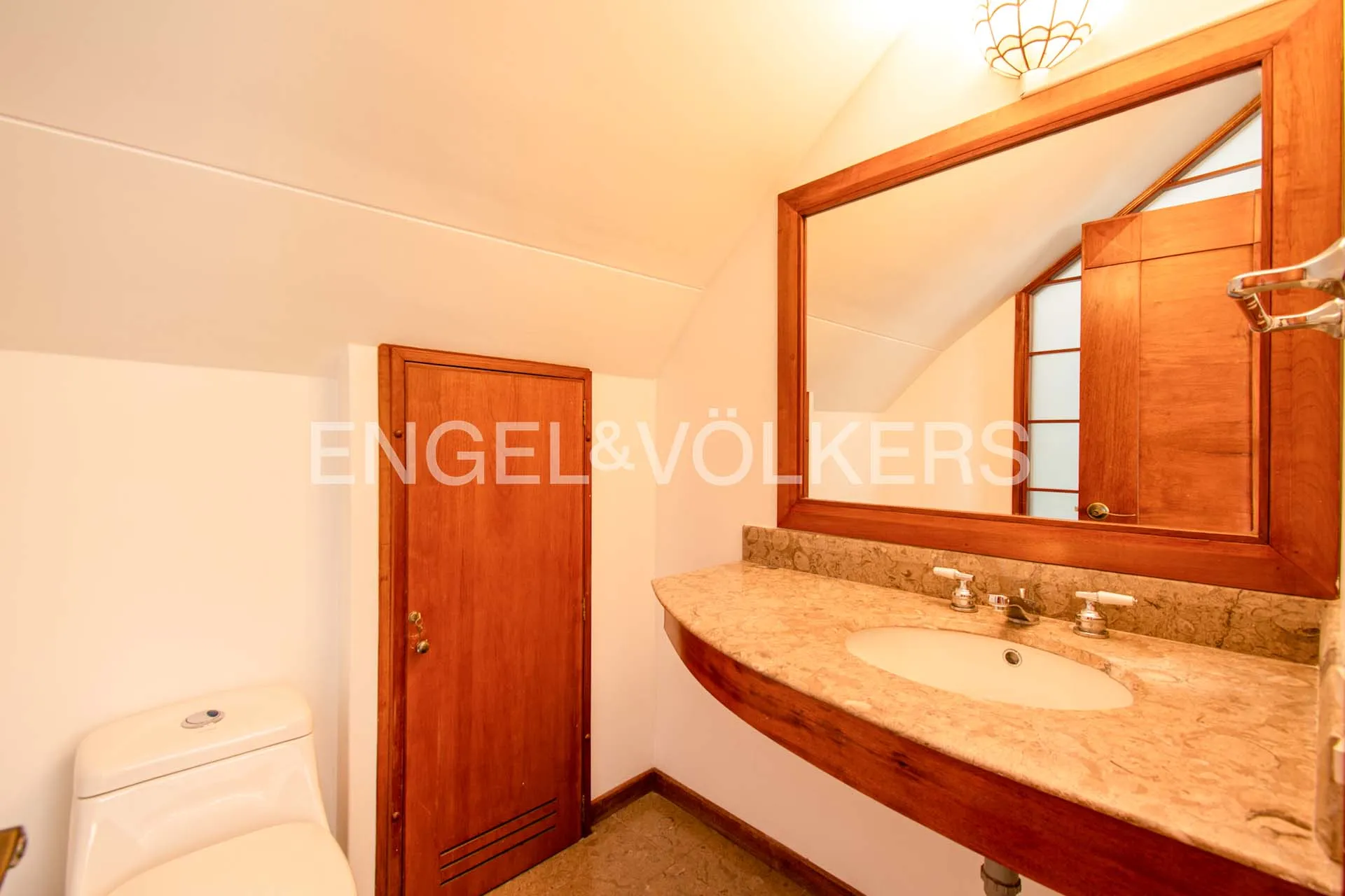 Apartamento en venta en Los Rosales, Bogotá · foto 6 de 19