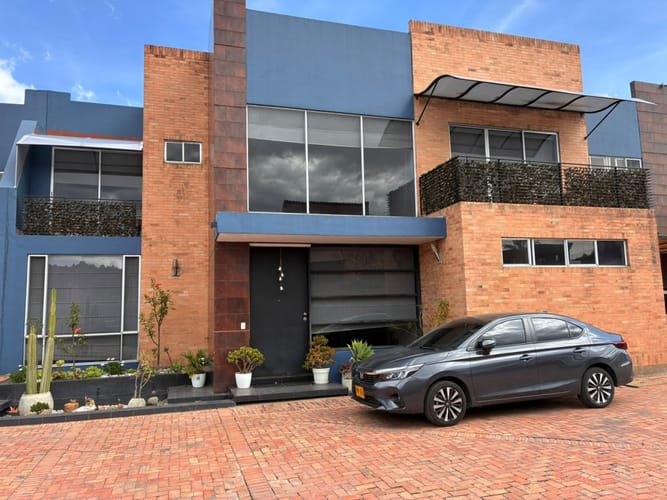Apartamento de 5 alcobas en venta en San Jose De Bavaria, Bogotá, 509 m² · foto 2 de 13
