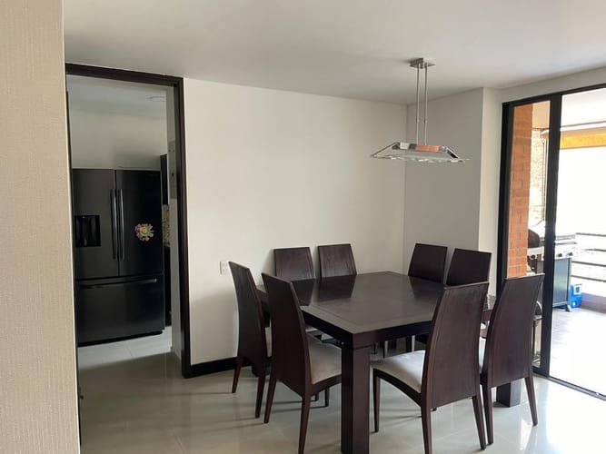 Apartamento de 3 alcobas en venta en Aguacatal, Cali, 192 m² · foto 3 de 24