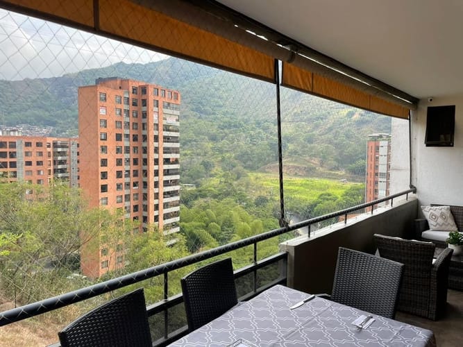 Apartamento de 3 alcobas en venta en Aguacatal, Cali, 192 m² · foto 6 de 24