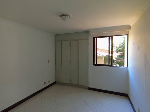 Apartamento en arriendo en Castropol, Medellín · foto 11 de 24