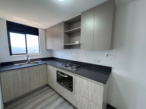 Apartamento en arriendo en Las Palmas, Medellín · foto 2 de 15