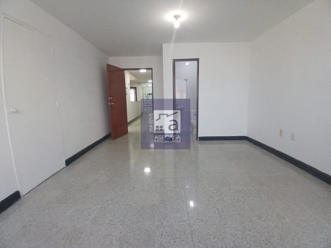 Oficina en arriendo en Centro, Bucaramanga, 26 m² · foto 3 de 5