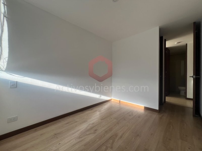 Apartamento en arriendo en El Poblado, Medellín · foto 8 de 17