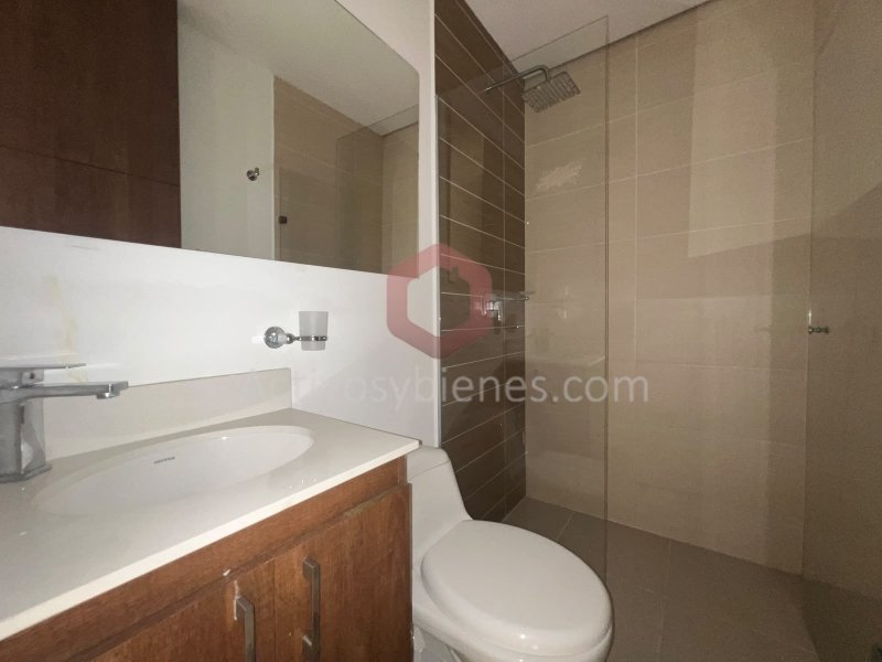 Apartamento en arriendo en El Poblado, Medellín · foto 12 de 17