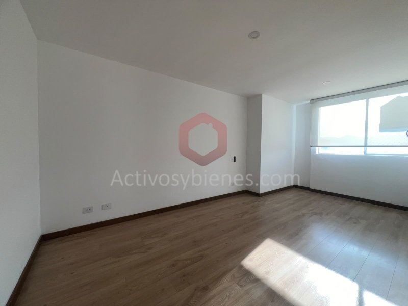 Apartamento en arriendo en El Poblado, Medellín · foto 13 de 17