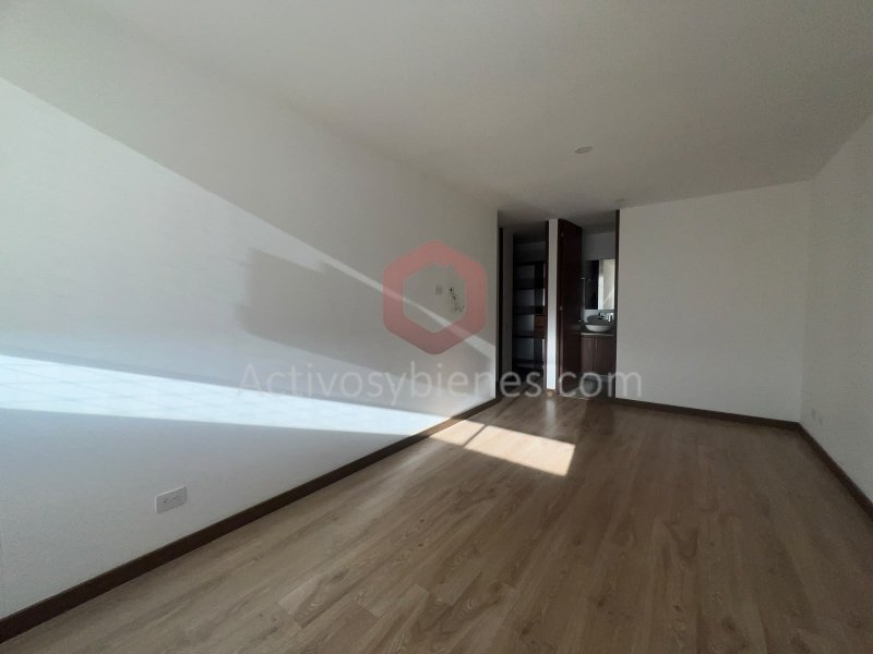 Apartamento en arriendo en El Poblado, Medellín · foto 14 de 17