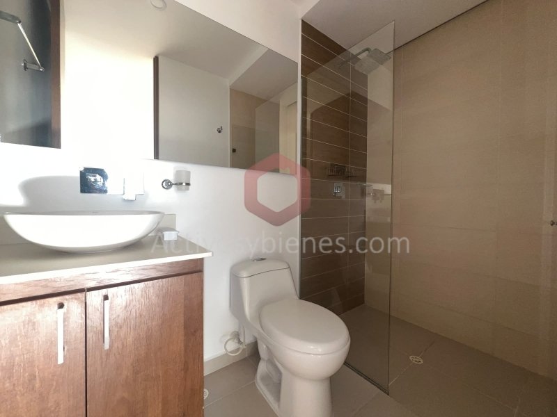 Apartamento en arriendo en El Poblado, Medellín · foto 16 de 17