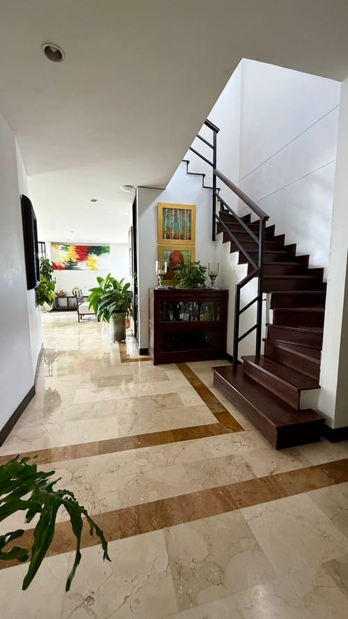 Apartamento de 3 alcobas en venta en Arboledas, Cali, 310 m² · foto 10 de 17