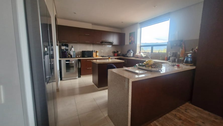 Apartamento de 2 alcobas en arriendo en Camino De Arrayanes, Bogotá, 230 m² · foto 6 de 24