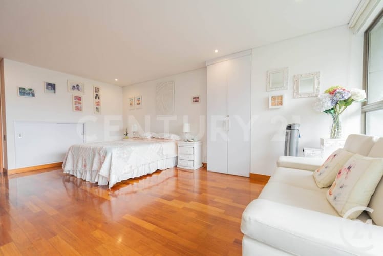 Apartamento de 3 alcobas en arriendo en Los Naranjos, Medellín, 210 m² · foto 12 de 20