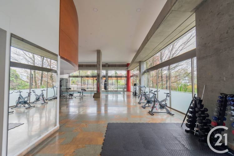 Apartamento de 3 alcobas en arriendo en Los Naranjos, Medellín, 210 m² · foto 18 de 20