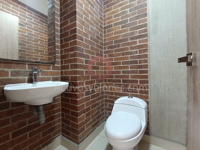 Oficina en arriendo en El Poblado, Medellín, 136 m² · foto 6 de 16