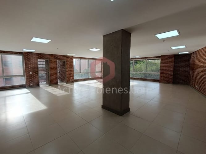 Oficina en arriendo en El Poblado, Medellín, 136 m² · foto 16 de 16