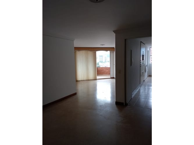 Apartamento en venta en Florida Nueva, Medellín · foto 2 de 11