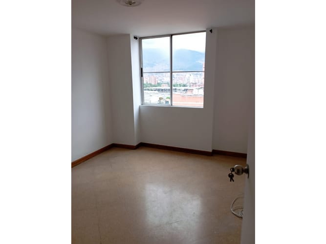 Apartamento en venta en Florida Nueva, Medellín · foto 5 de 11