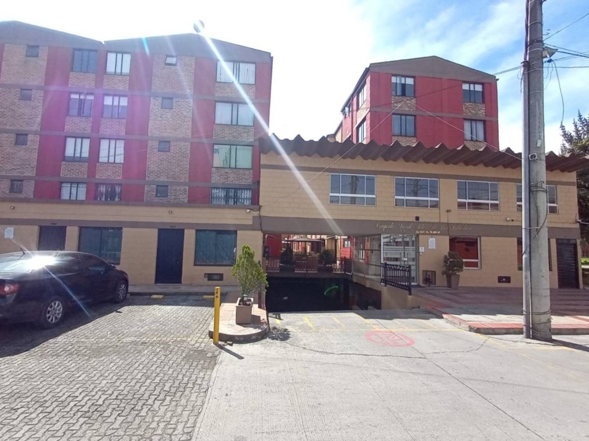 Apartamento en venta en Ferrocaja Fontibon, Bogotá · foto 3 de 21