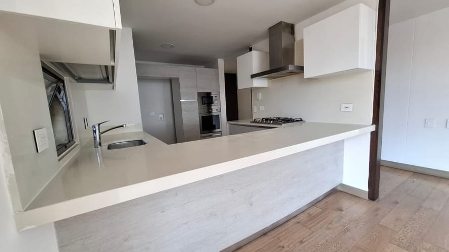 Apartamento de 3 alcobas en venta en Balcones Del Salitre, Bogotá, 158 m² · foto 4 de 24