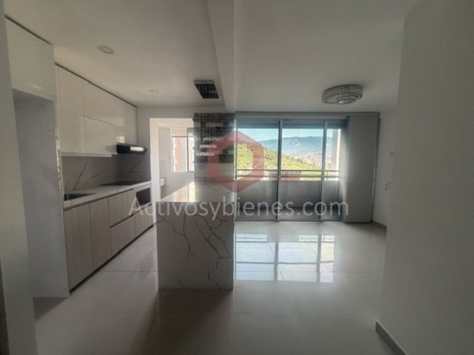 Apartamento de 2 alcobas en arriendo en San German, Medellín, 55 m² · foto 3 de 21