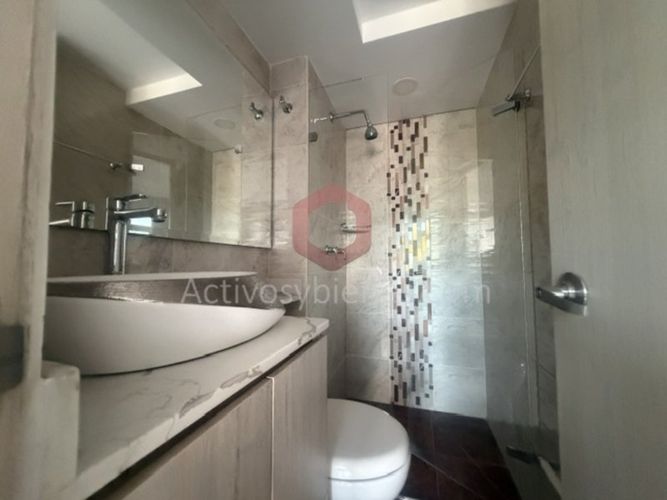 Apartamento de 2 alcobas en arriendo en San German, Medellín, 55 m² · foto 14 de 21