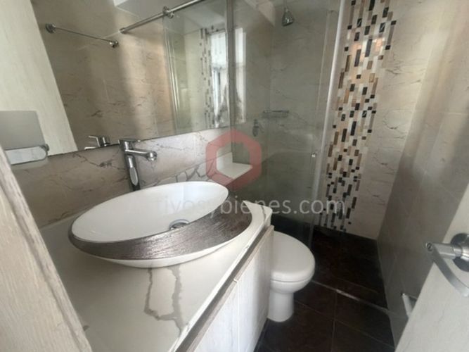 Apartamento de 2 alcobas en arriendo en San German, Medellín, 55 m² · foto 15 de 21