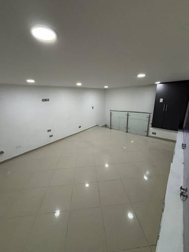 Local en arriendo en Estadio, Medellín, 30 m² · foto 2 de 6