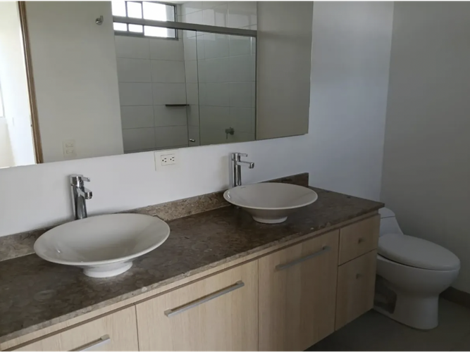 Apartamento de 3 alcobas en venta en Los Balsos, Medellín, 94 m² · foto 10 de 12