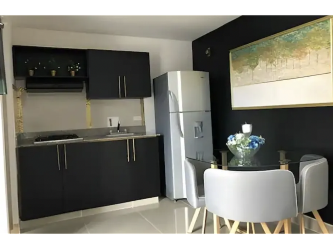 Apartaestudio en venta en La America, Medellín, 43 m² · foto 2 de 11