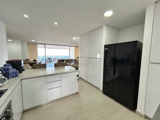 Apartamento de 3 alcobas en venta en Bellavista, Cali, 190 m² · foto 4 de 18