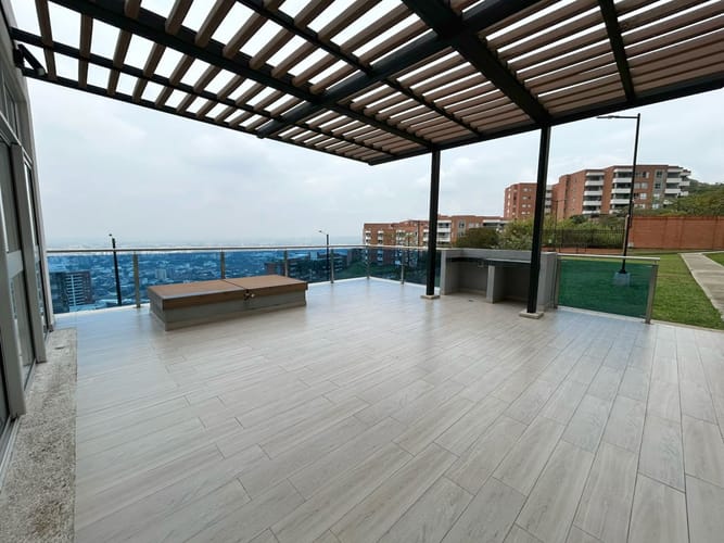 Apartamento de 3 alcobas en venta en Bellavista, Cali, 190 m² · foto 15 de 18