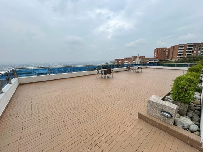 Apartamento de 3 alcobas en venta en Bellavista, Cali, 190 m² · foto 18 de 18