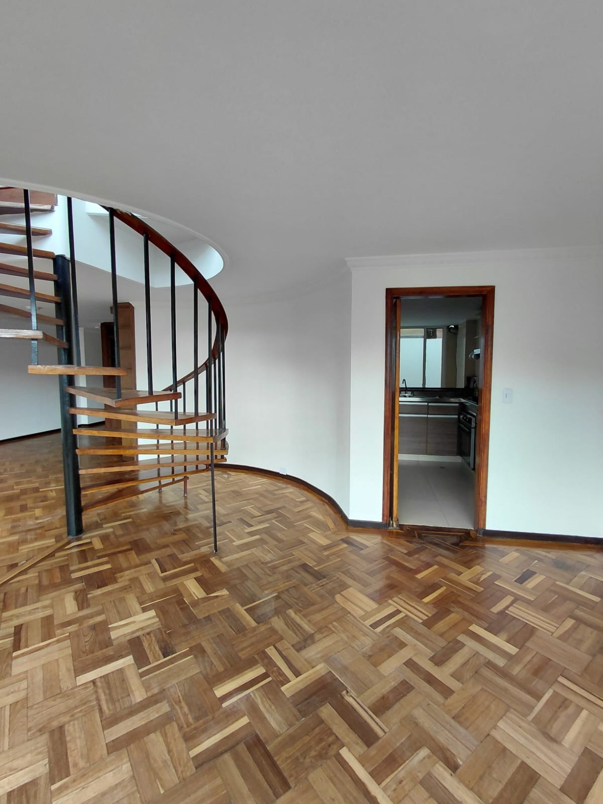 Apartamento en venta en Polo Club, Bogotá · foto 8 de 24