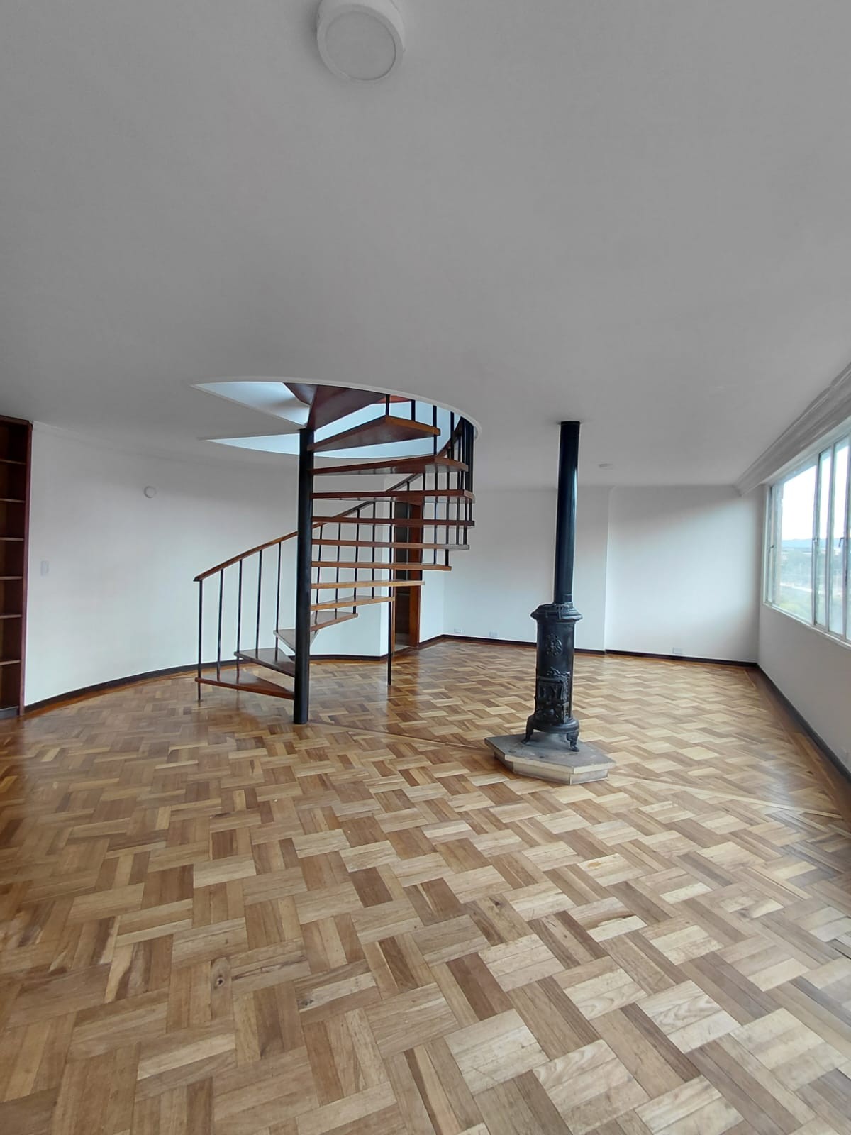Apartamento en venta en Polo Club, Bogotá · foto 5 de 24