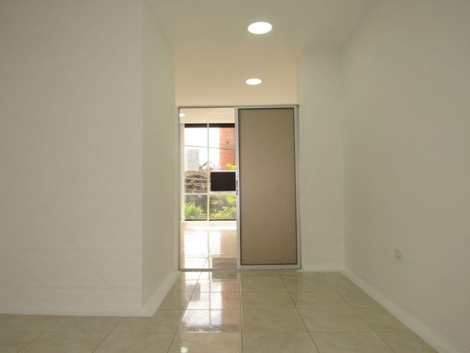 Consultorio en arriendo en El Bosque, Floridablanca, 32 m² · foto 2 de 6