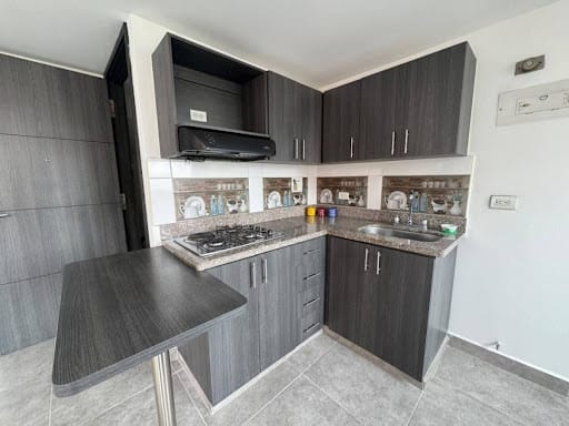 Apartamento de 2 alcobas en venta en Entre Amigos, Sabaneta, 54 m² · foto 2 de 10