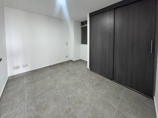 Apartamento de 2 alcobas en venta en Entre Amigos, Sabaneta, 54 m² · foto 4 de 10